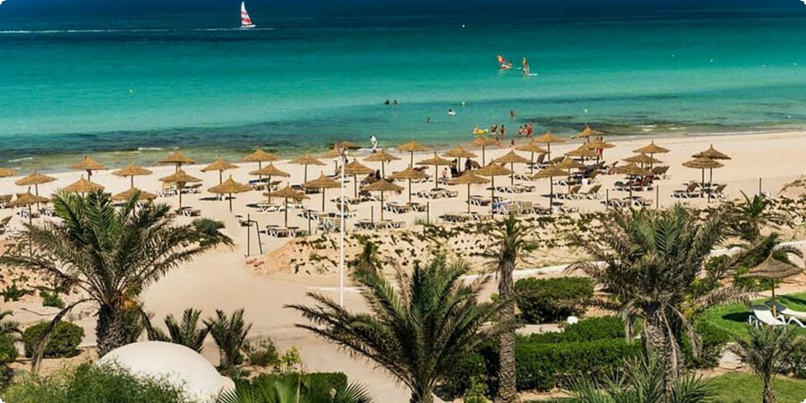 제르바(Djerba)에서의 이틀: 햇빛에 젖은 모래와 문화적 웅장함