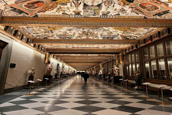  Uffizi Galerisi Floransa